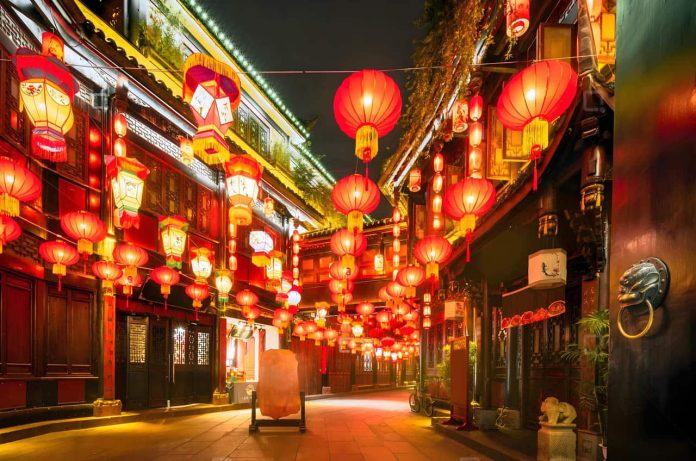 Night view of Jinli Ancient Street